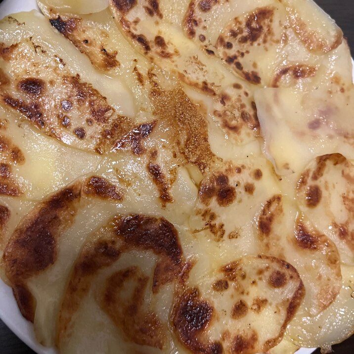 スライスじゃがいものチーズはさみ焼き